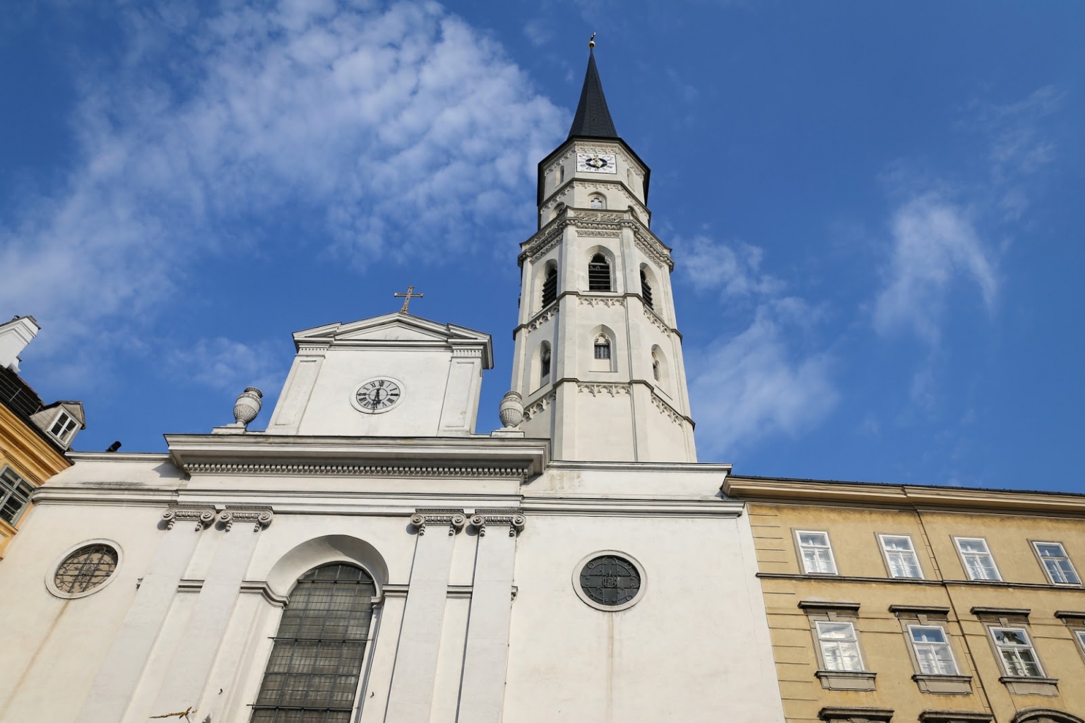 Die Michaelerkirche in Wien